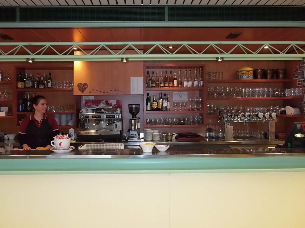 Hotel Vezzano Esterno foto