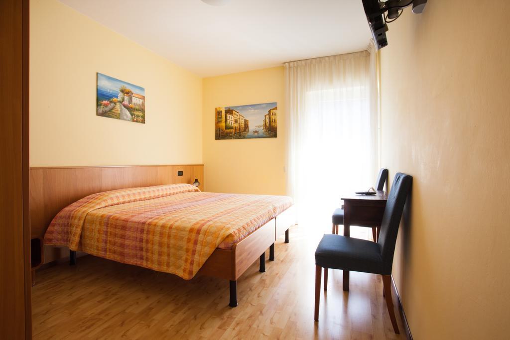 Hotel Vezzano Camera foto